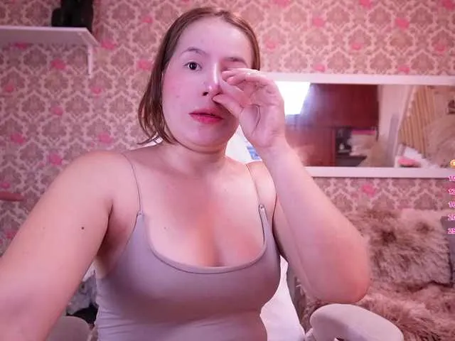 AliciaKennet Image 2