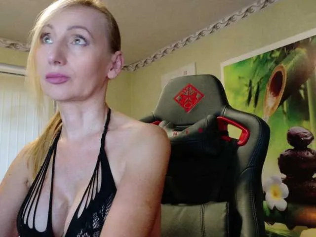 AngelikaMore Image 16