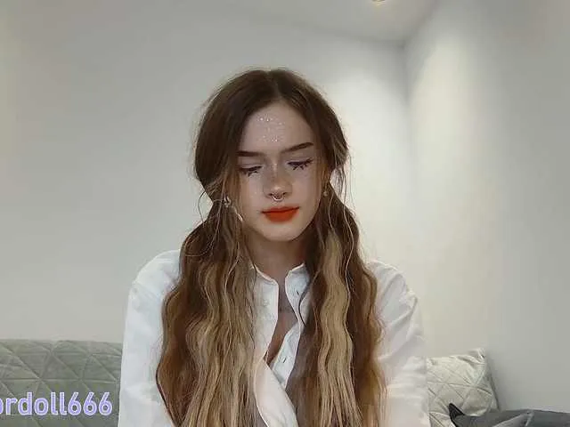 BrokenDoll666 Image 11