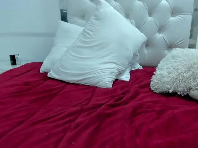 leslieanddrako Image 12