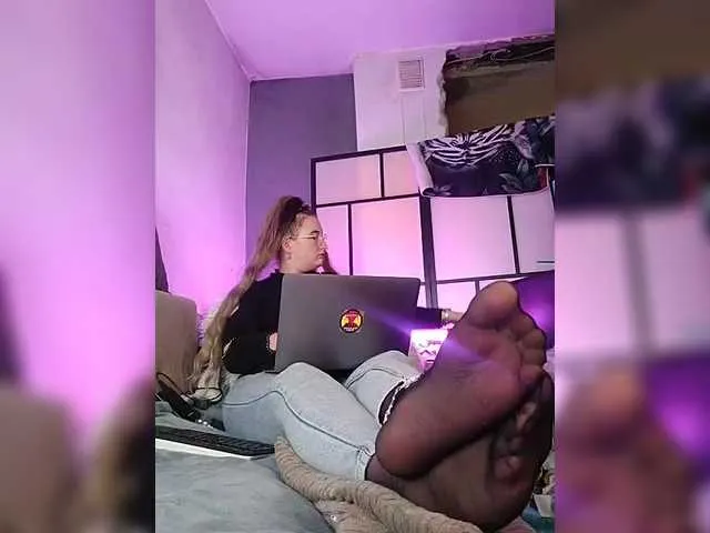 monikanylon Image 18