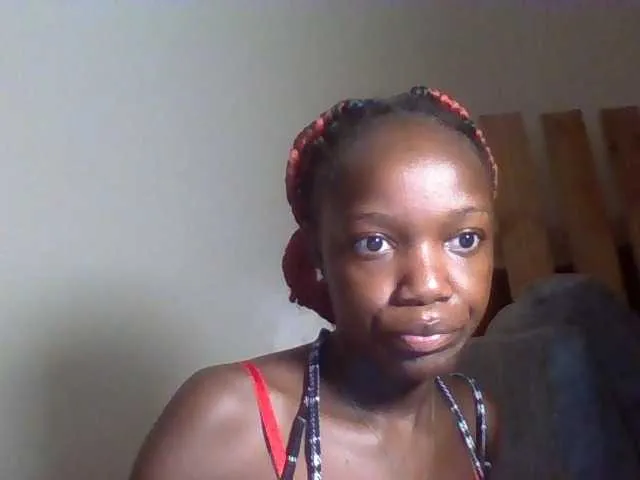 Pinkypetite's Thumb Image